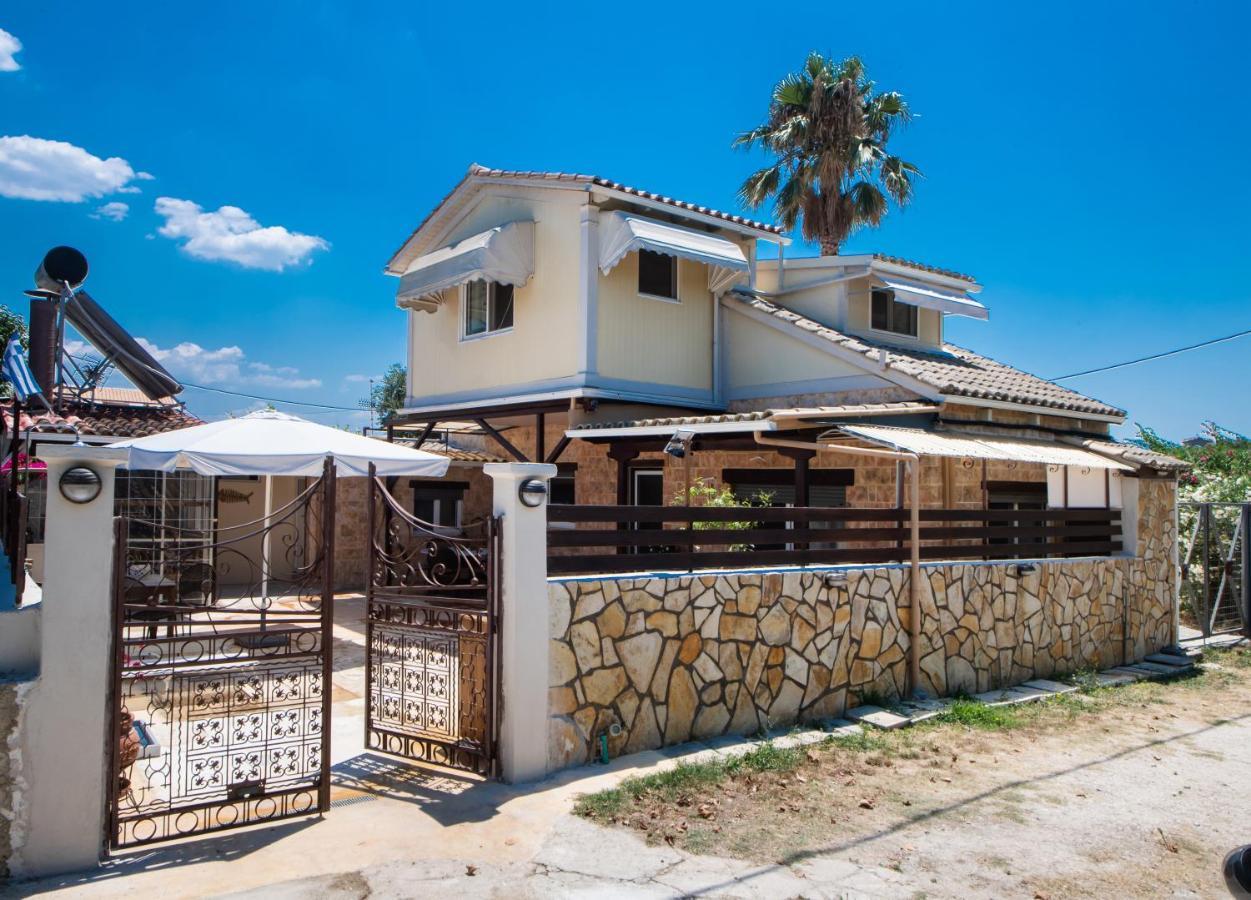 Lefkáda Borgo! Ευχάριστο Εξοχικό Σπίτι Δίπλα Στη Θάλασσα!!ヴィラ エクステリア 写真